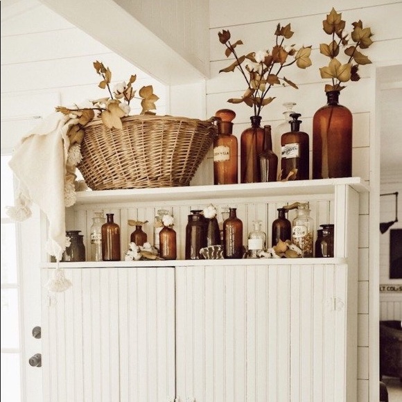 Vintage Amber Glass Apothecary Jar • Large - Picture 2 of 3